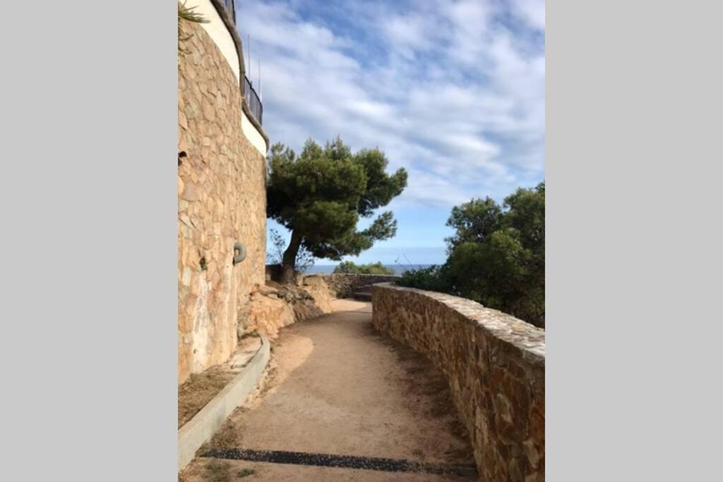 Nuevo Luminoso Apartamento Catalina a 80 metros de la playa para 4 personas Sant Feliu de Guíxols Exterior foto