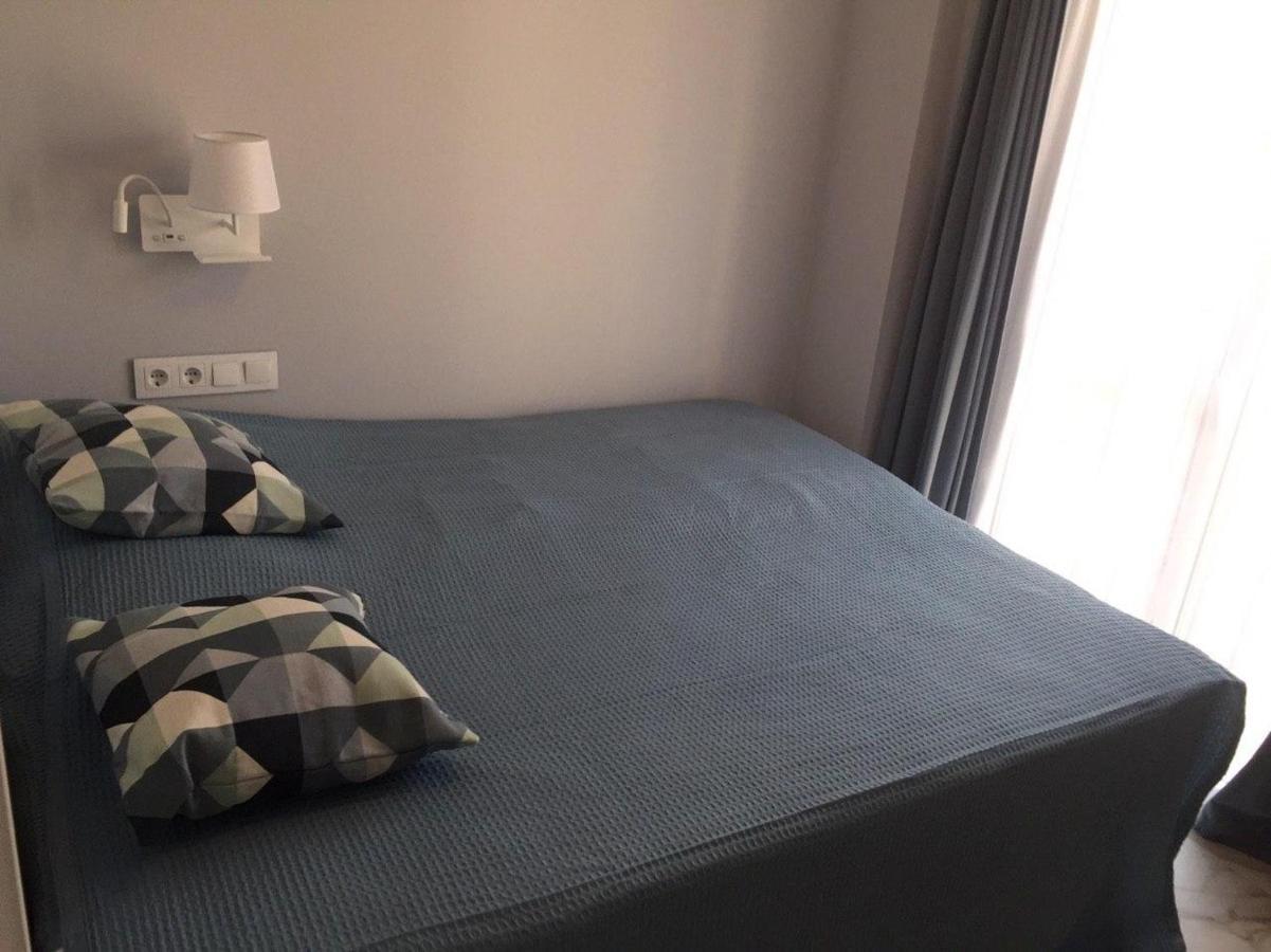Nuevo Luminoso Apartamento Catalina a 80 metros de la playa para 4 personas Sant Feliu de Guíxols Exterior foto