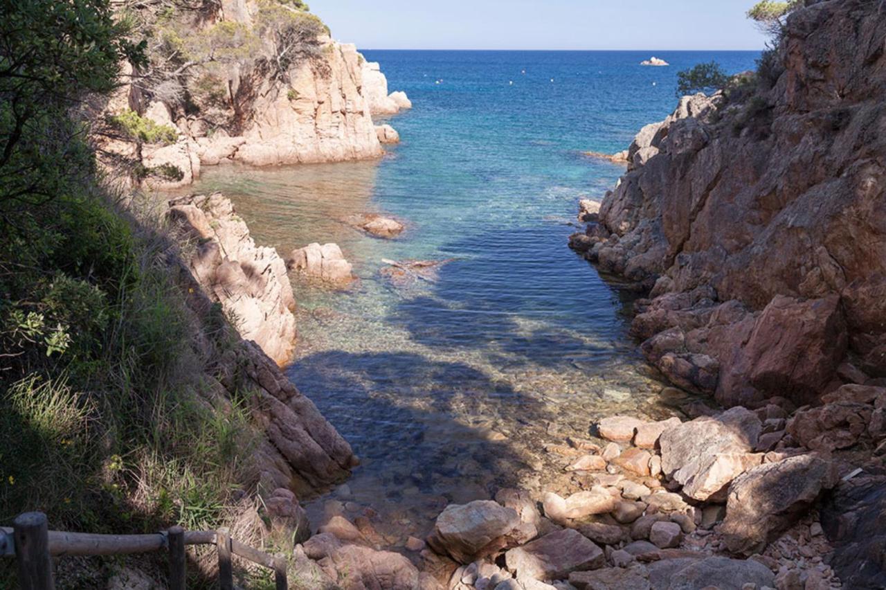 Nuevo Luminoso Apartamento Catalina a 80 metros de la playa para 4 personas Sant Feliu de Guíxols Exterior foto